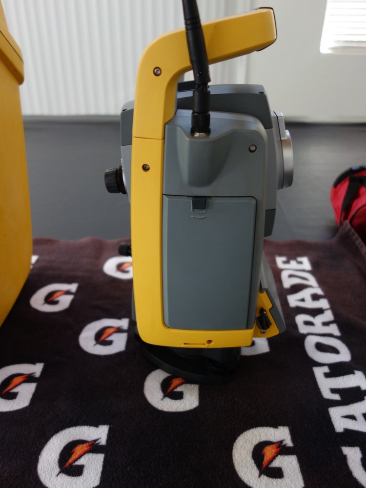 Trimble S6 DR Plus 5" Robotic Total Station