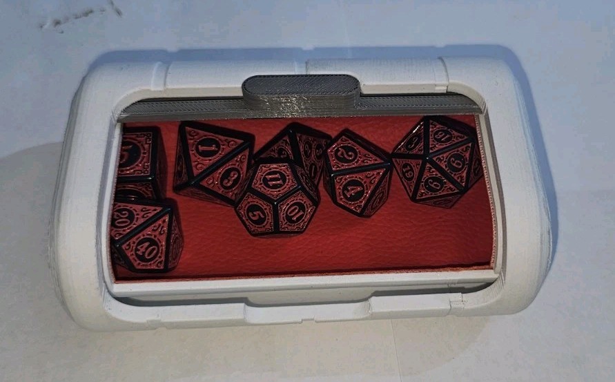 3D Printed Roll Up Dice Box With Dice