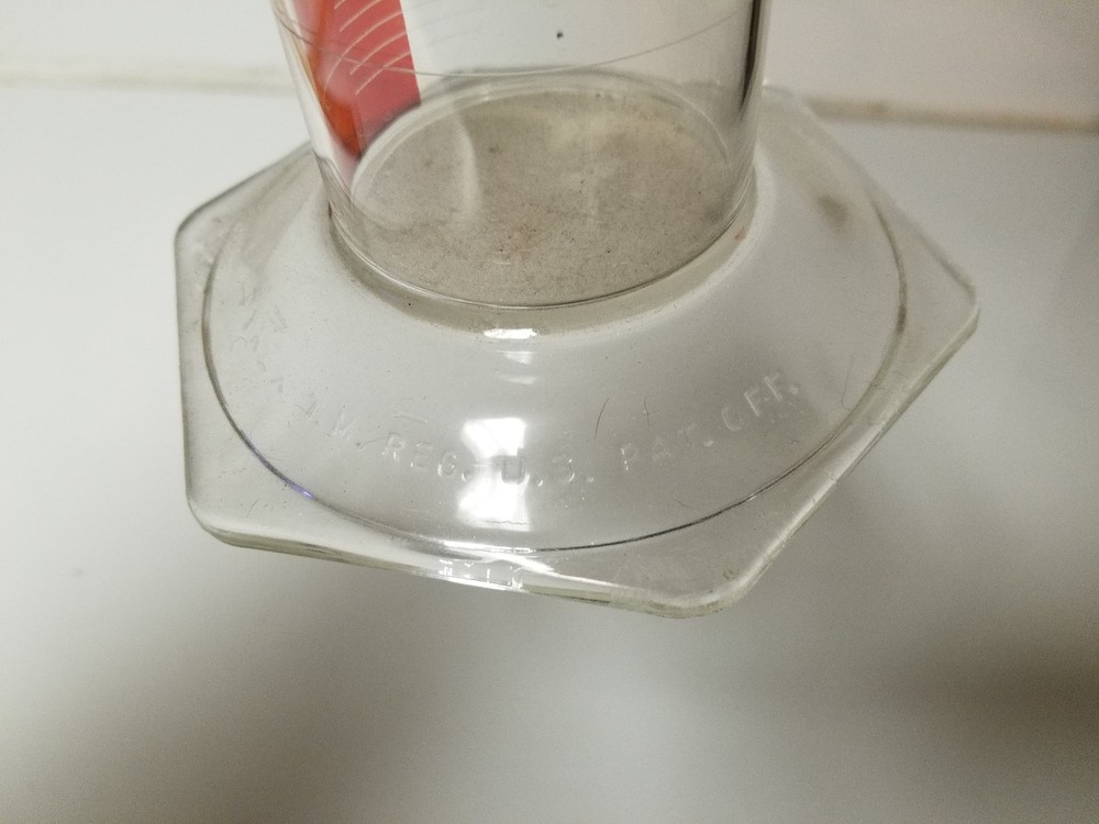 Pyrex 1000 ml Graduated Cylinder