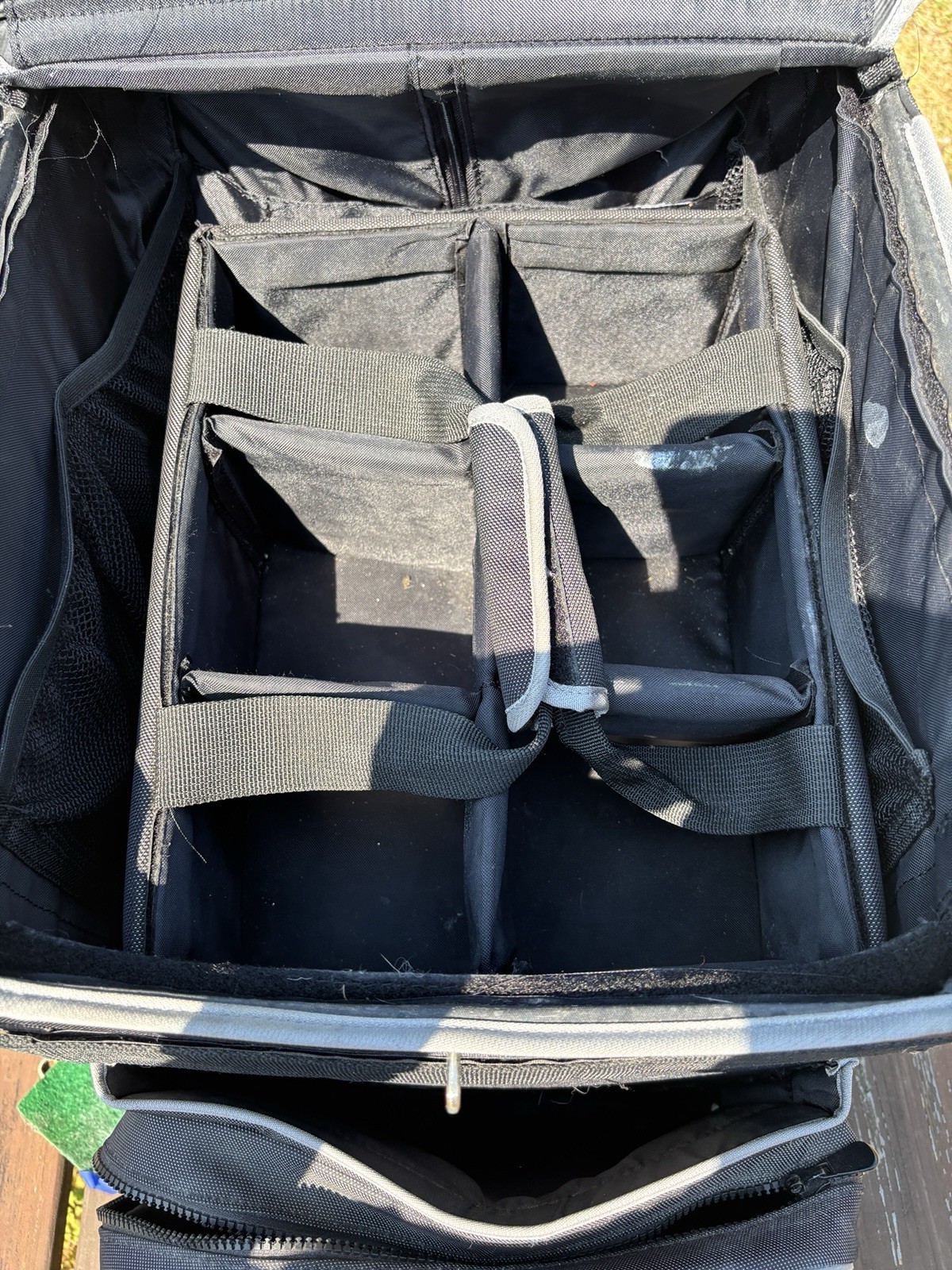 Rubbermaid Commercial 25" Executive Quick Cart Large - Gray