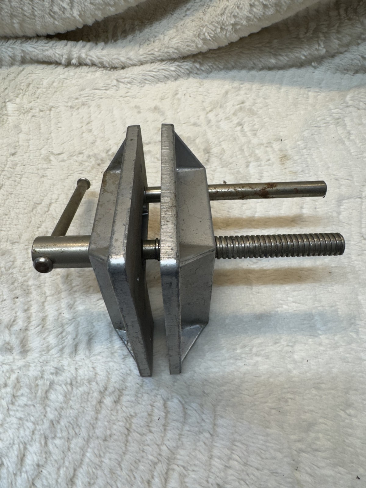 Vintage Stanley 702 Clamp-On Woodworking Vise – Aluminum Corner Mount