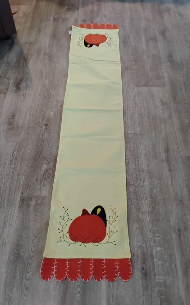 Decorative Fall/Halloween Tablerunner 70" Long (Preowned) Please see...