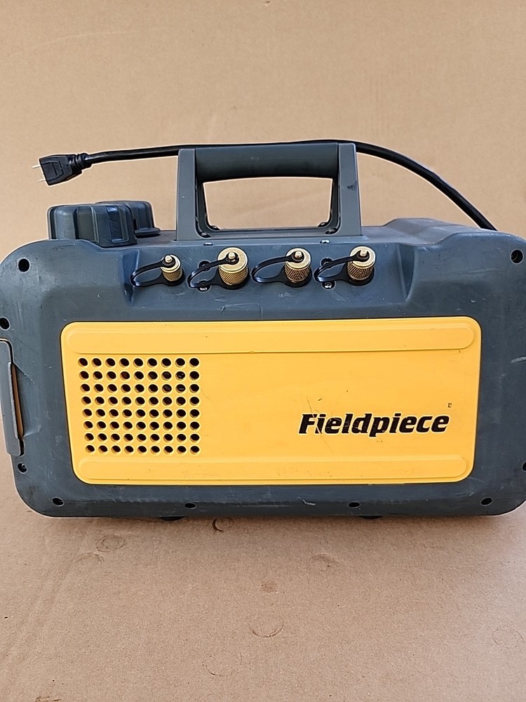 Fieldpiece VP85 Two Stage 8 CFM Vacuum Pump