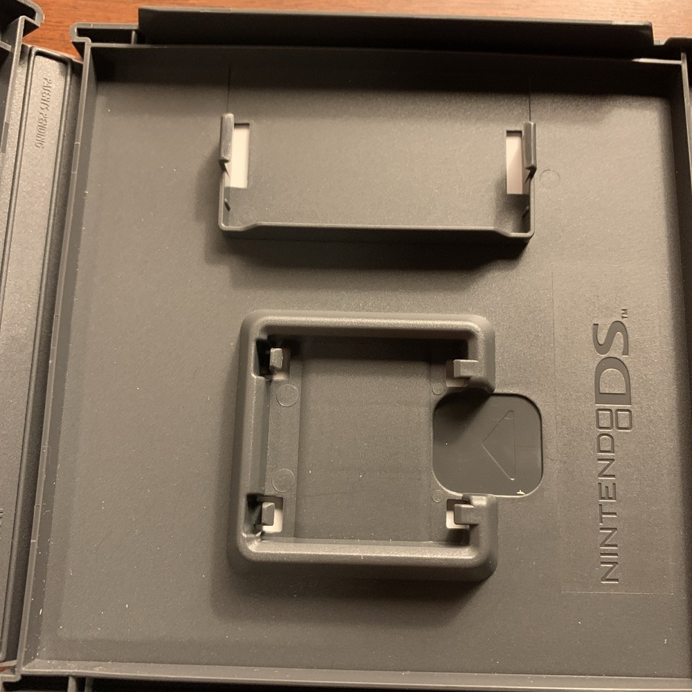 Zelda Phantom Hourglass / Nintendo DS Replacement ***Case ONLY For Display Only