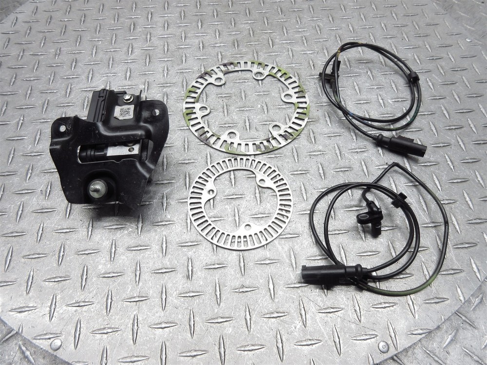 2022 21-23 KTM Duke 200 Lot Abs Pump Control Module Wheel Sensor Ring