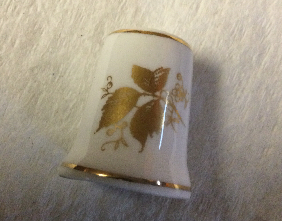 Royal Adderley bone china thimble made in England
