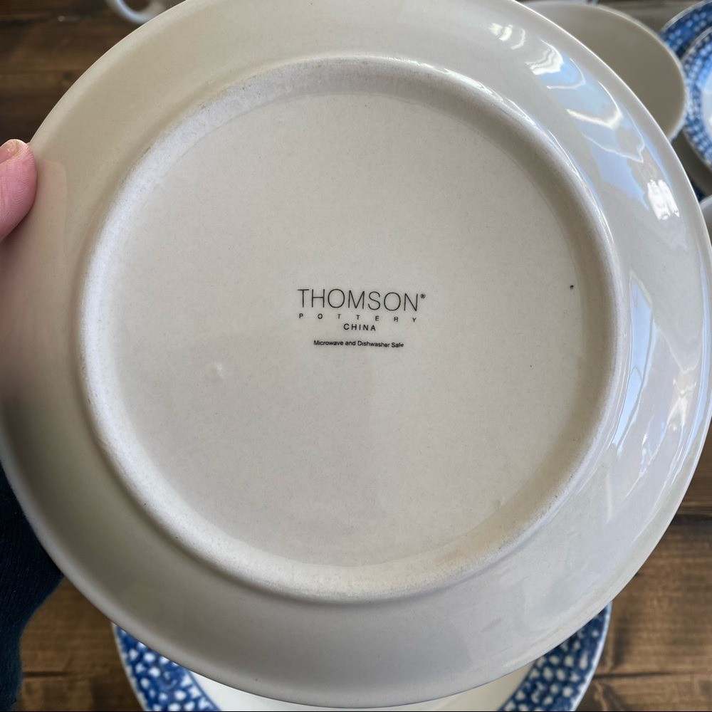 Christmas Dinnerware Set 32 Piece Serves 8