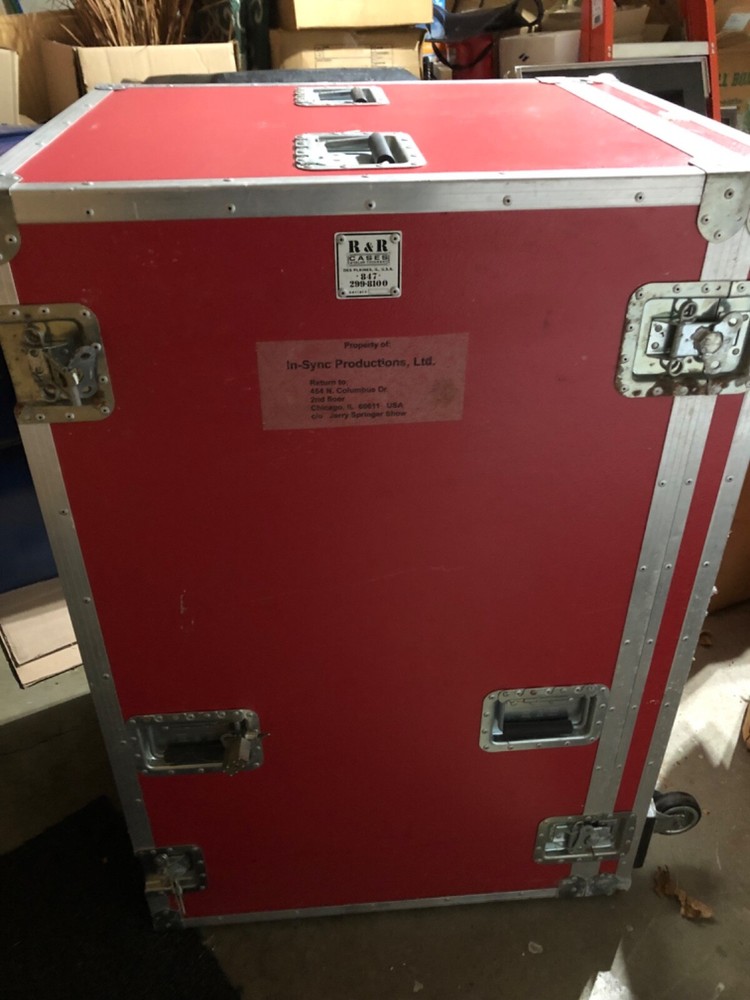 Mobile Video/Entertainment outboard equipment rack.