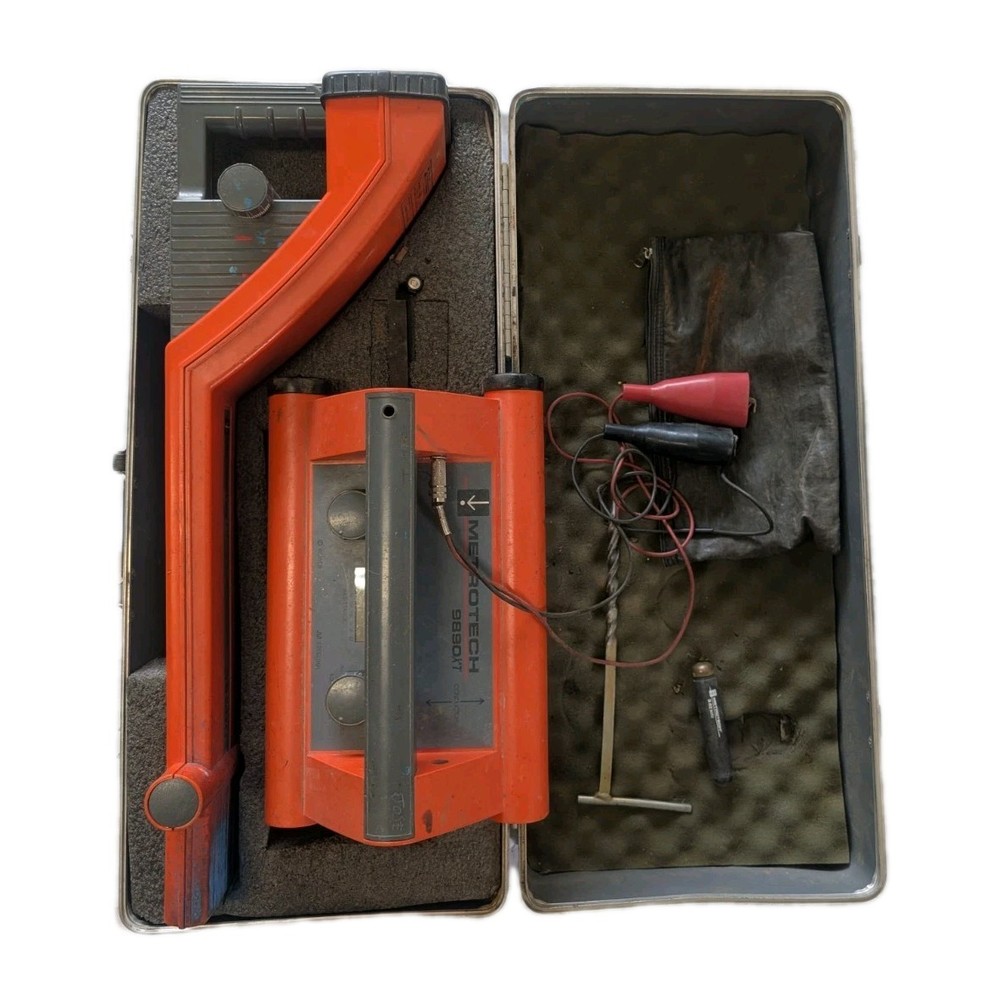 Metrotech 9800XT Underground Pipe Cable Locator