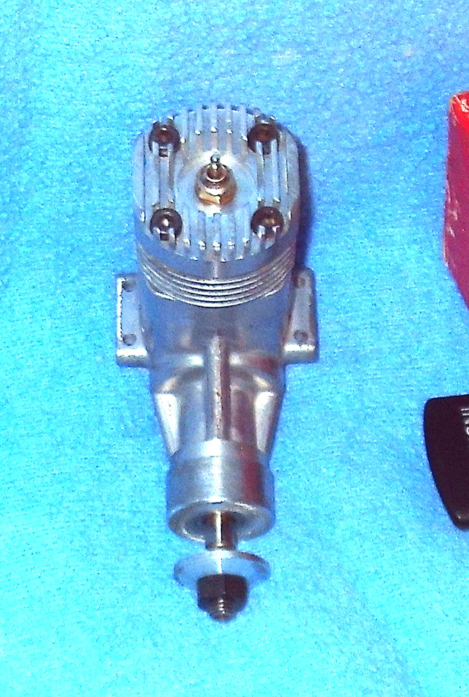 Super tigre X 40 Engine w/ Papers NEW!