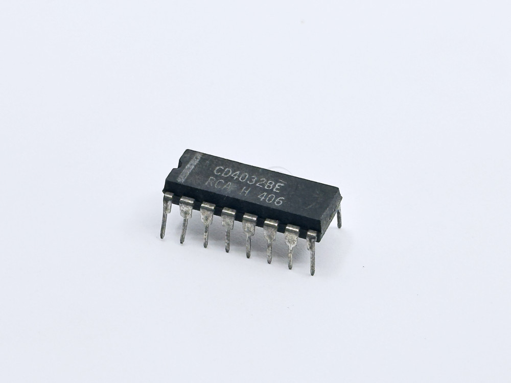 2PCS CD4032BE RCA CMOS Triple Serial Adder Single Phase Clock DIP-16