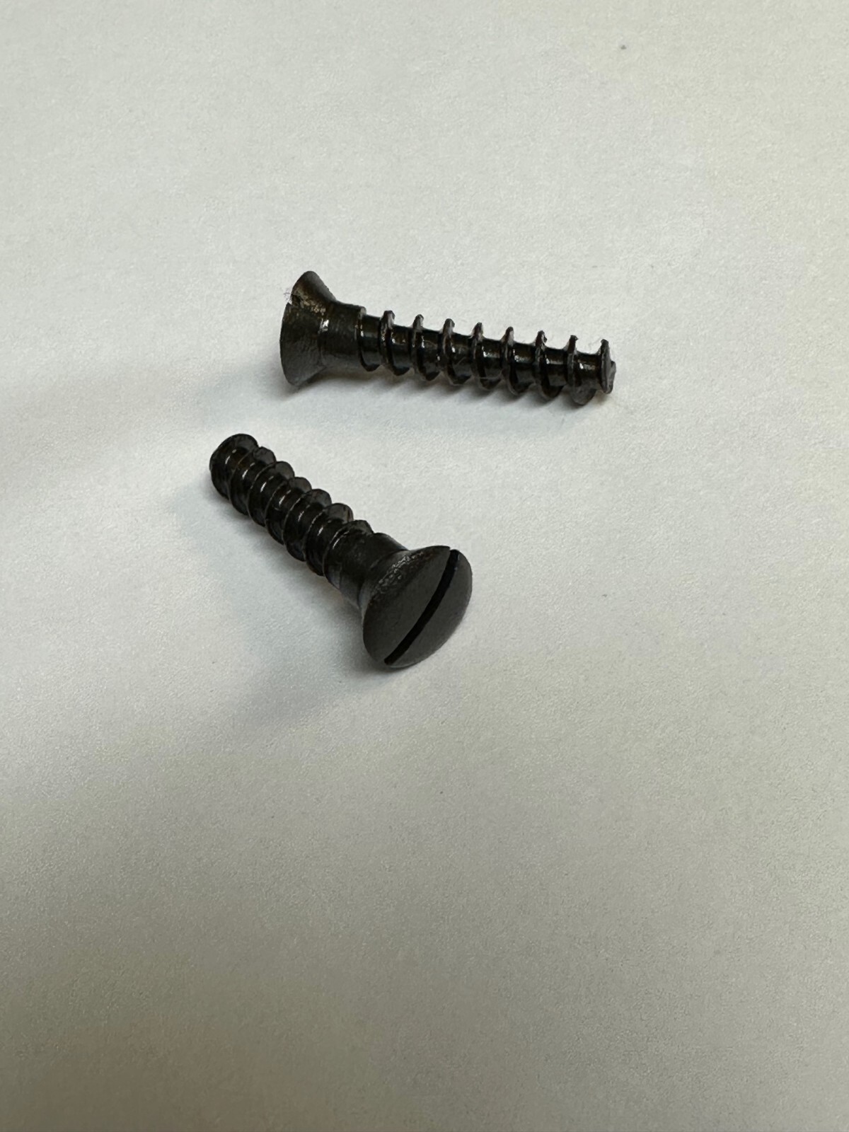 MAUSER 98K BUT PLATE SCREWS SET OF 2 PIECES.