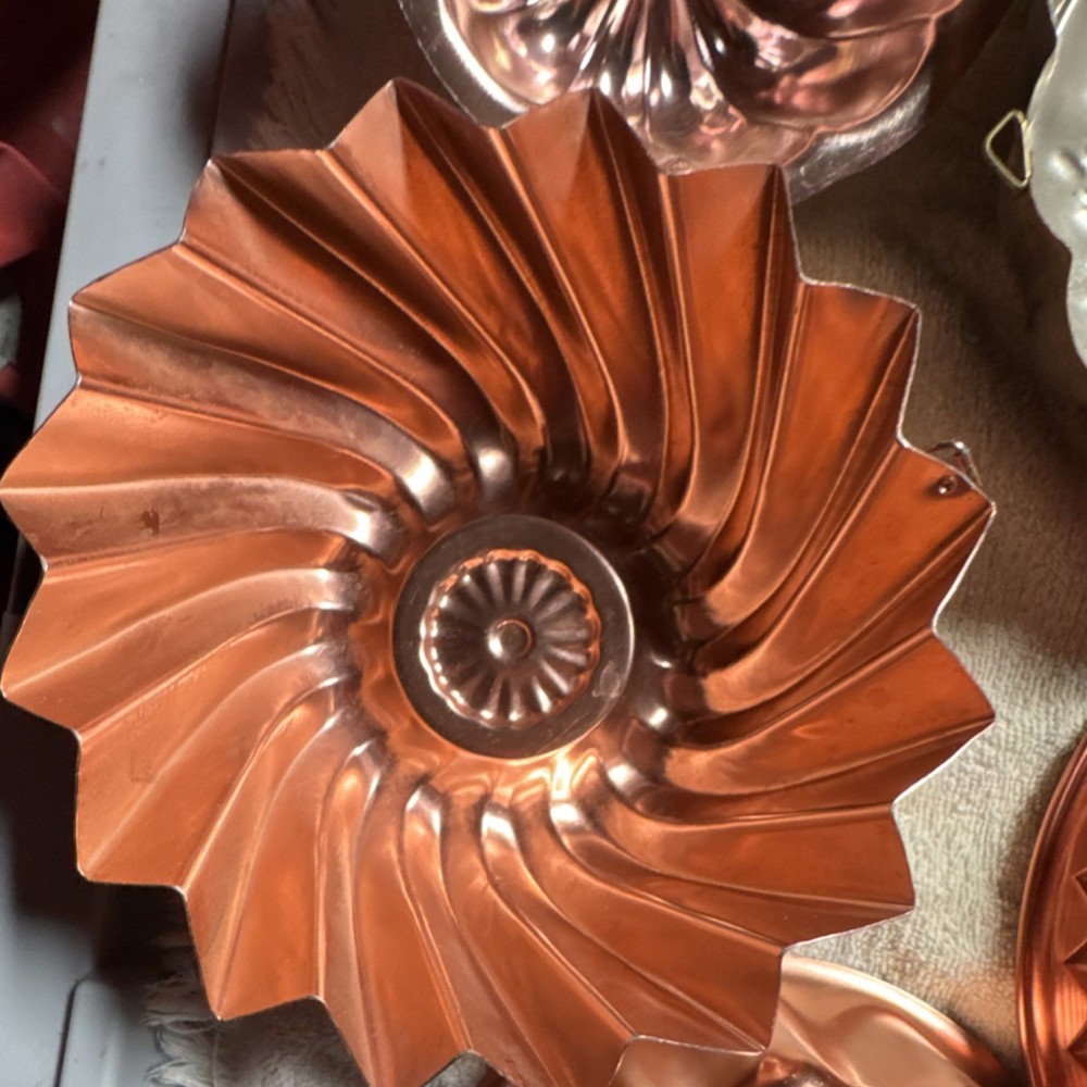 Metal Fluted Cake Pans Set Copper Silver Seven-Piece Assorted Designs