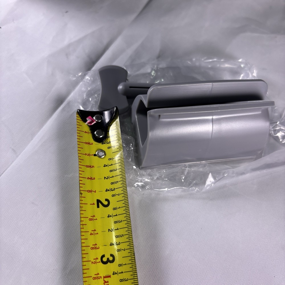 Plastic Tube Squeezer Toothpaste Dispenser Holder Rolling Bathroom Extract