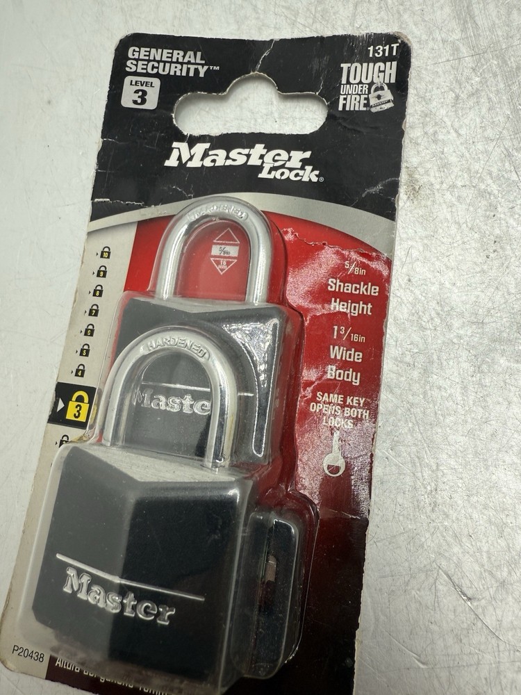 Masterlock 2 Set 1 3/16 Body 5/8 Shackle Height Key Opens Both Locks Lvl 3