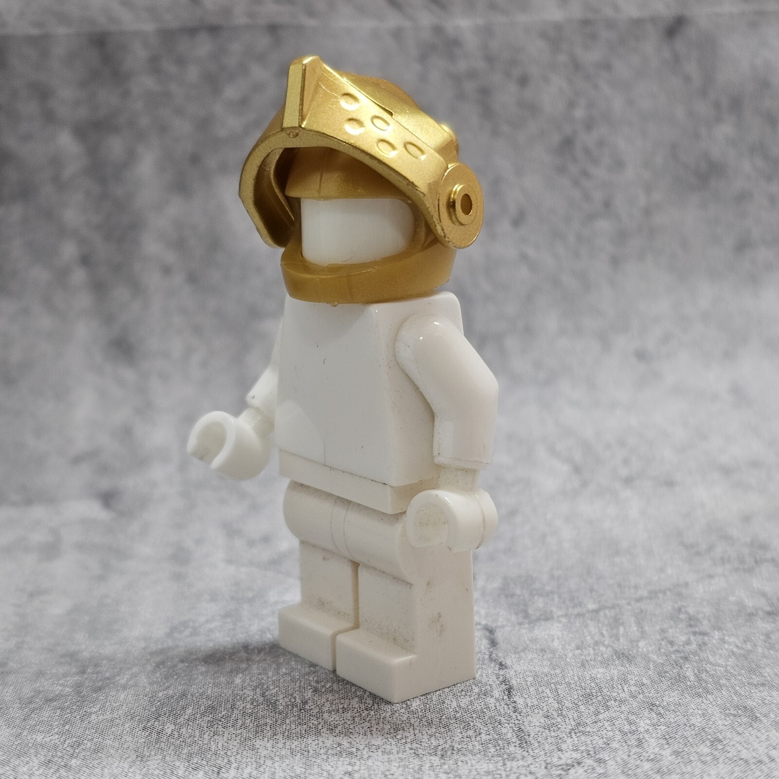 5pack Custom Gold Knight Helmet w Visor Block Accessory for Minifigs Ga6823