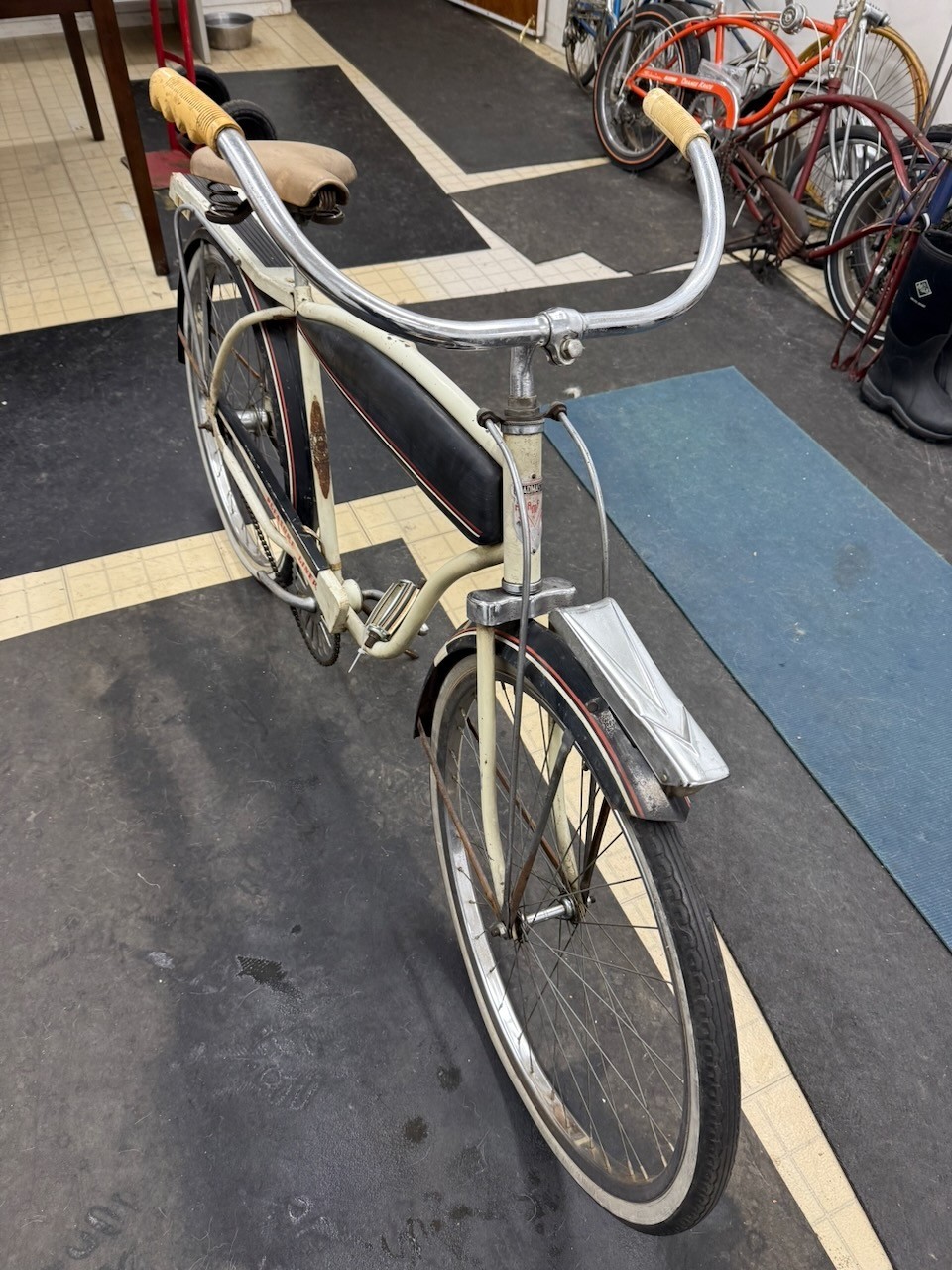 Roadmaster Vintage 1950's ? 26" Mens Straightbar Middleweight Tank Bicycle Orig