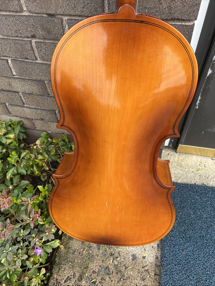 Engelhardt Orchestral Cello Model 5512 Soft Case