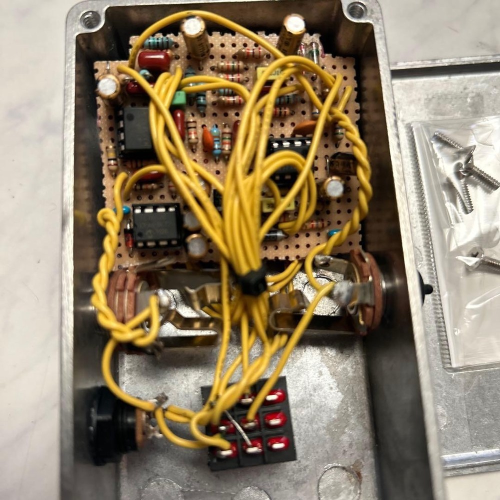 Handmade Distortion Boost Guitar Effects Pedal Fully Working Used