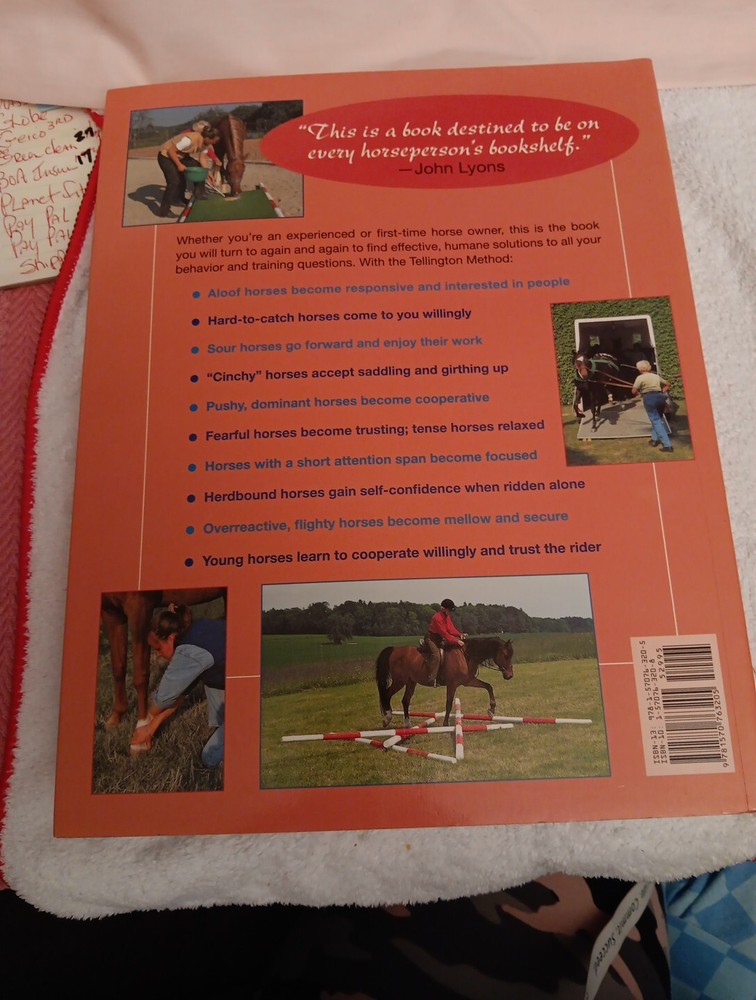 HORSE BEHAVIOR AND TRAINING BOOK BY JOHN LYONS