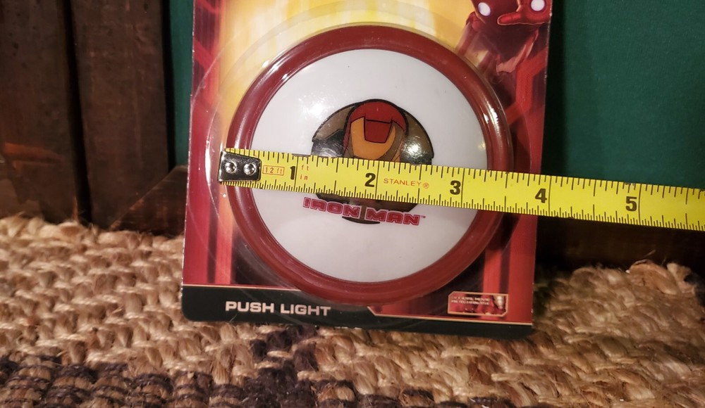 DC Comics Marvel IRON MAN push button Night Light Battery 3.5'' 2008
