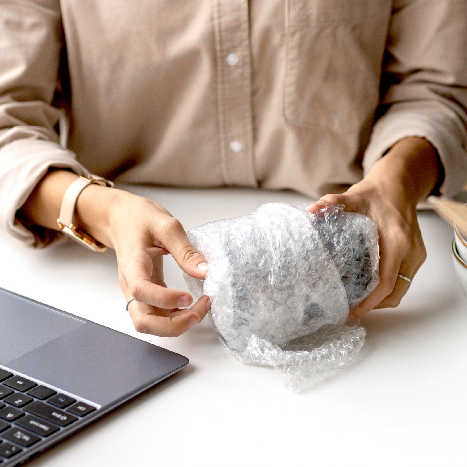 3/16" Small Bubble Cushioning Roll Padding Roll 700'x 12" Wide Perf 12" 700FT