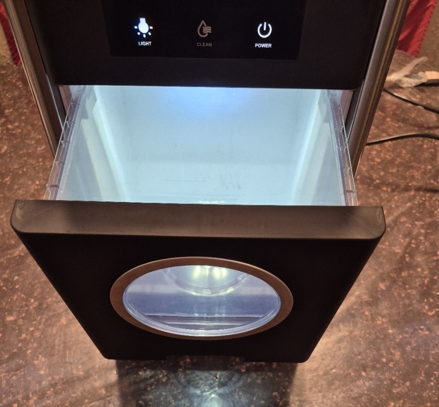 Big Ice Cube Maker Foxko CIC88703