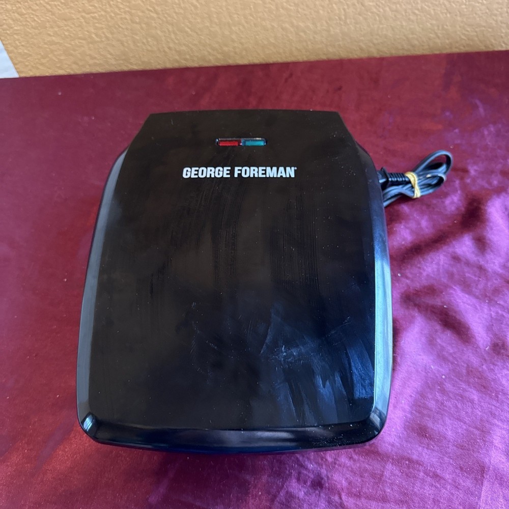 George Foreman Grilling Machine GR320FB Black Works