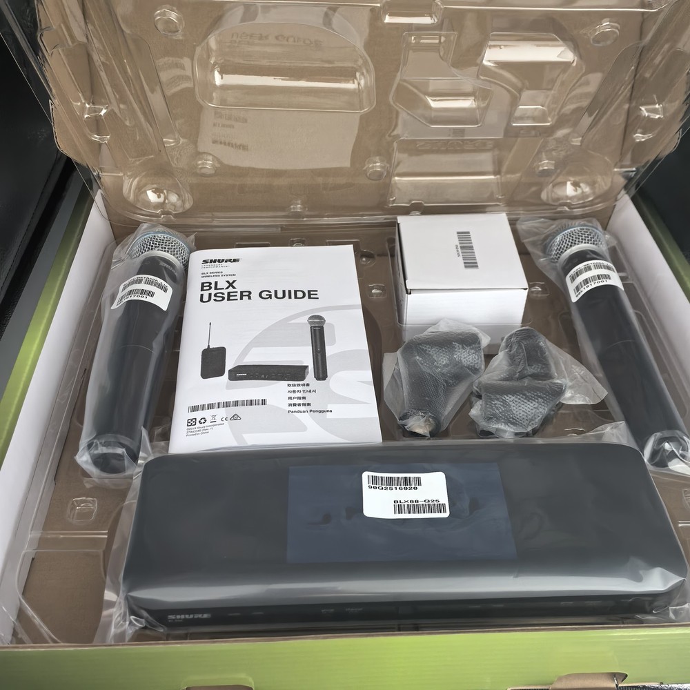 New BLX288/BETA58A Wireless microphone system with 2 microphones