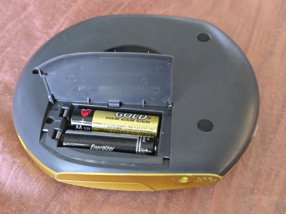 Sony Walkman D-E350 Portable CD Player ESP MAX Gold Tested Working