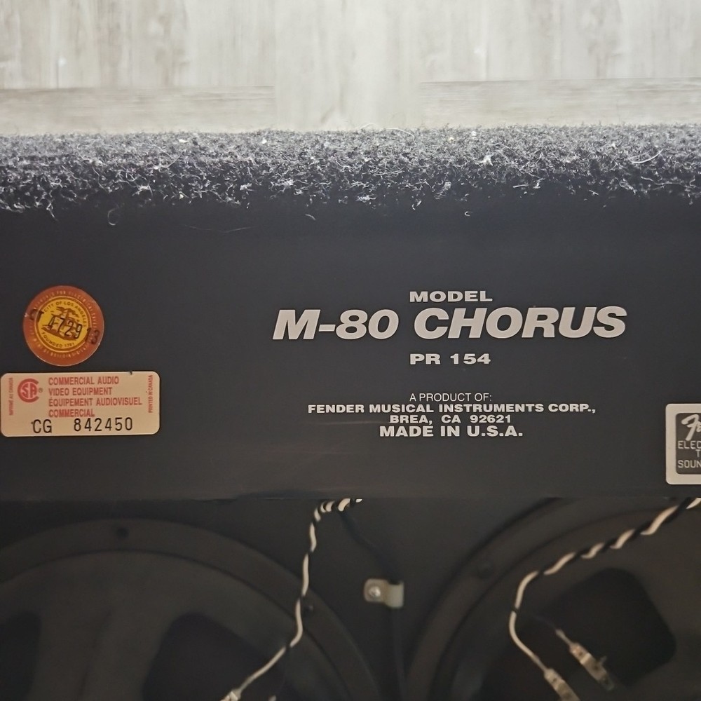 Fender M-80 Chorus Solid State Guitar Amplifier Combo Amp