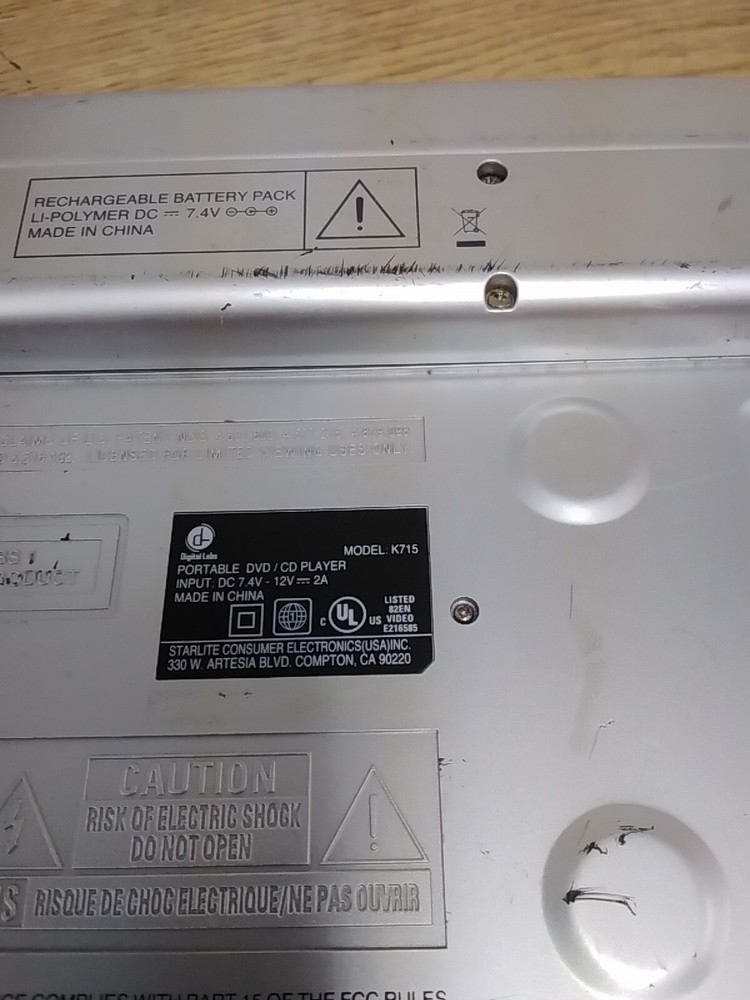 Digital Labs Portable DVD/CD Player K715