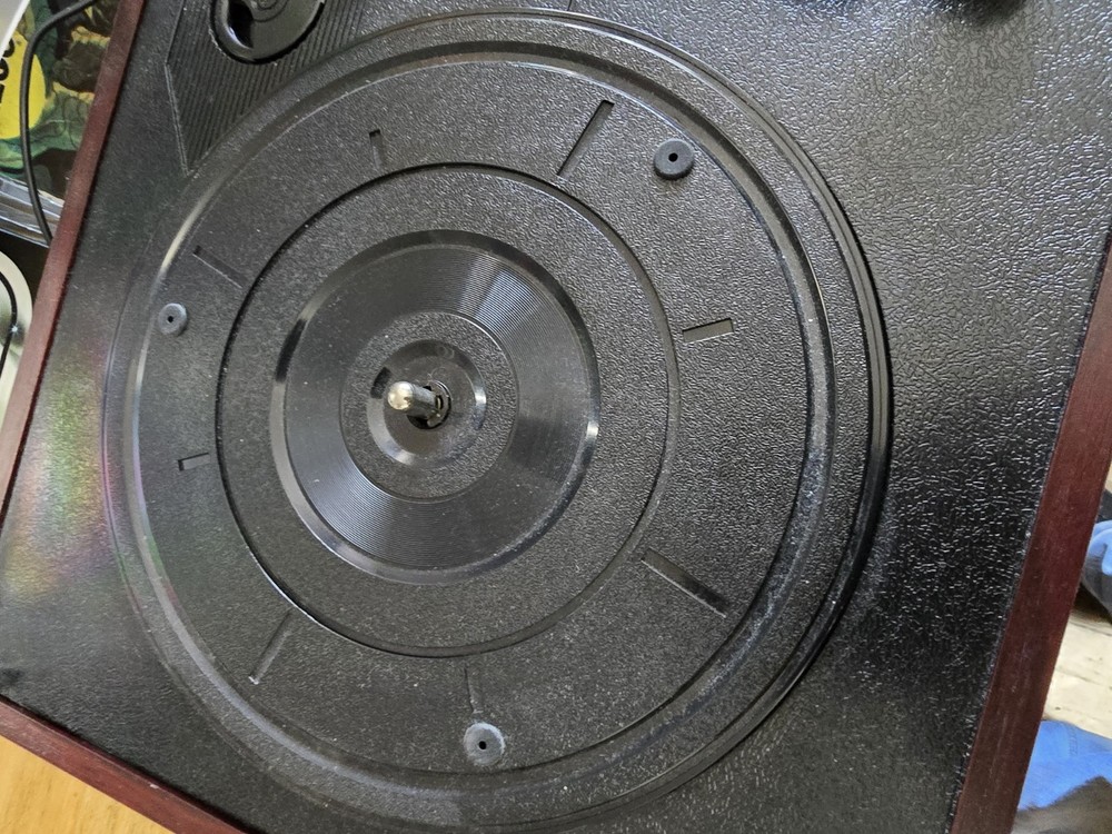Vinyl Record Player Turntable with Built-in Bluetooth Receiver & 2 Stereo TESTED