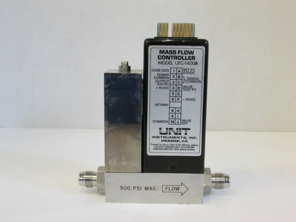 Unit UFC-1400A Mass Flow Controller, O2, 400 SCCM
