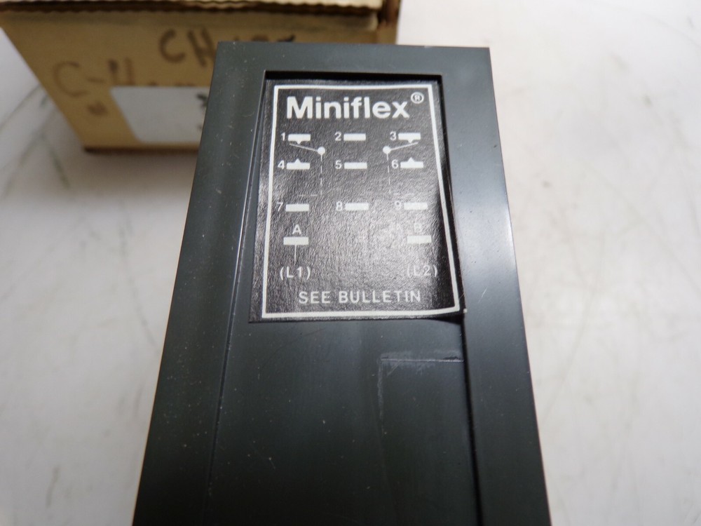 NEW EAGLE SIGNAL DG100 SOLID STATE TIMER 120 VAC DG102A3