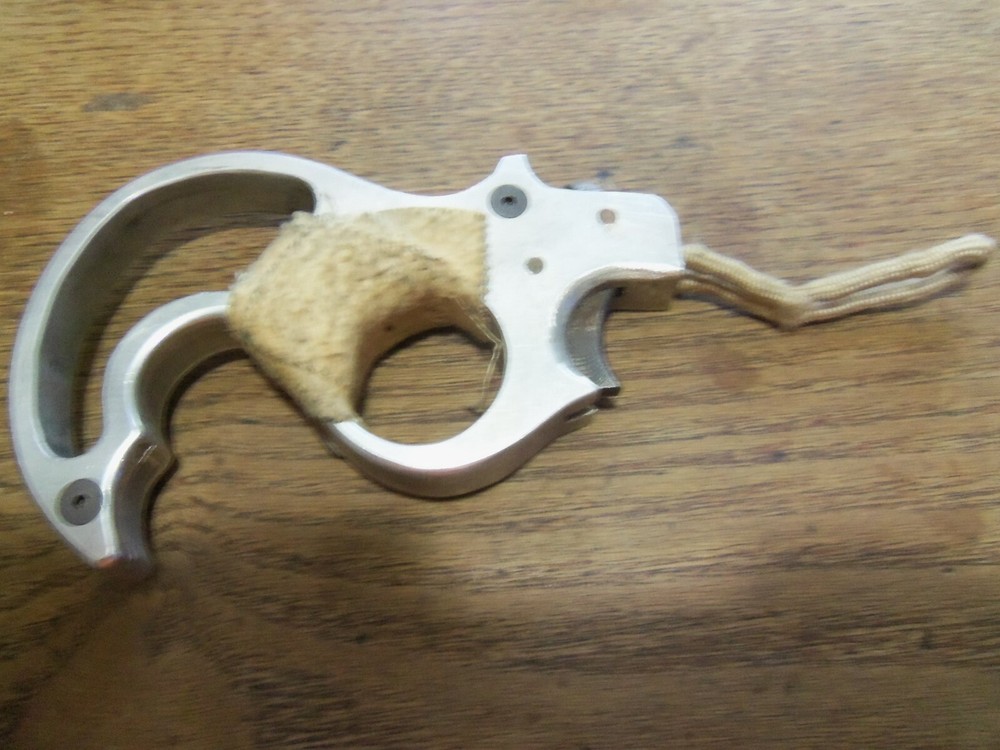 pistol grip Quick release  archery handmade nice!