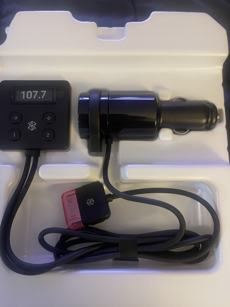 Microsoft Zune Car Pack Charger and FM Transmitter Black