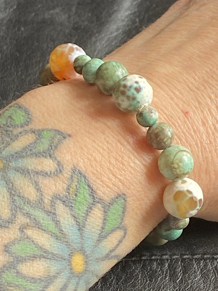 Handmade Peacock Agate & Dyed Agate Bracelet