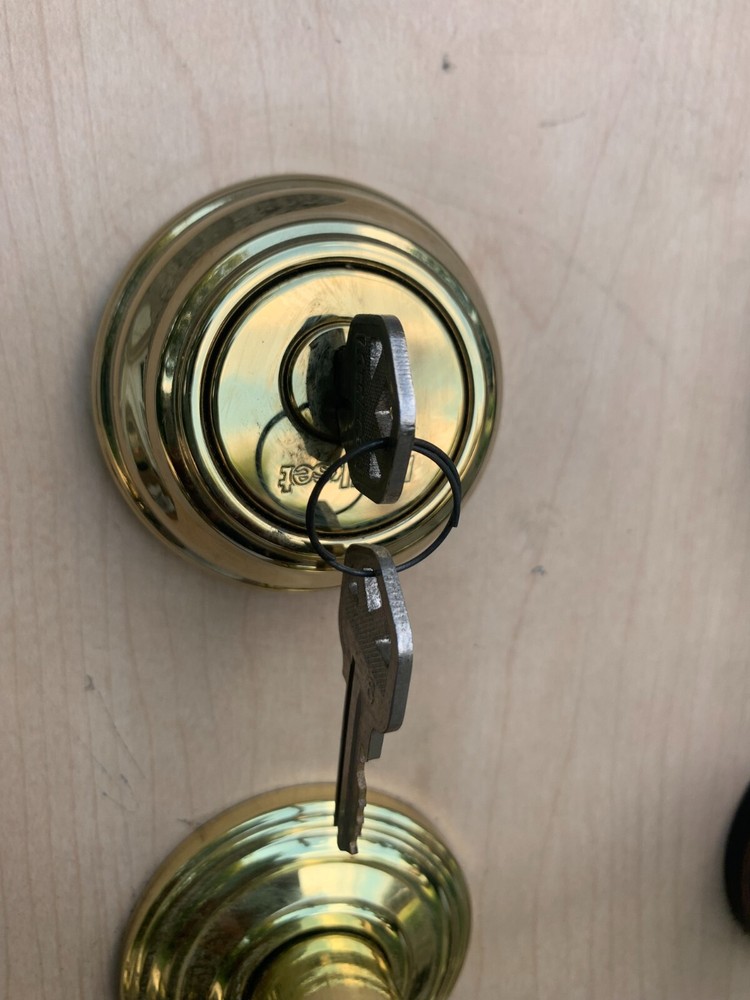 Kwik Set 3 Pack Main Front Entry Locking Keyed Dead Bolt Privacy & Hall & Closet