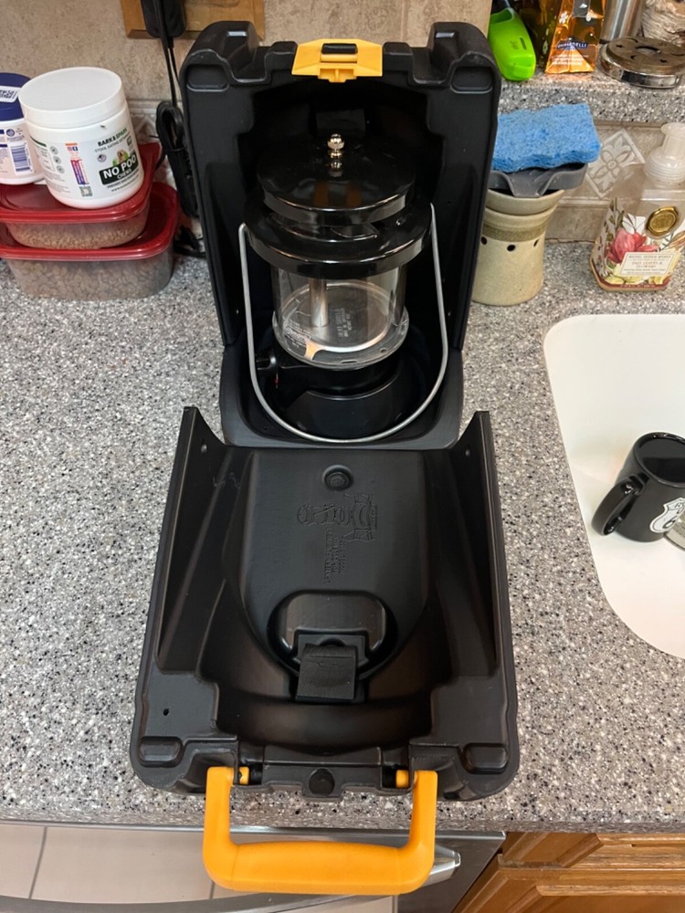 coleman propane lantern with case