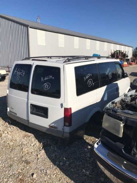 VGMSAFARI 2001 High Mounted Stop Lamp 333502