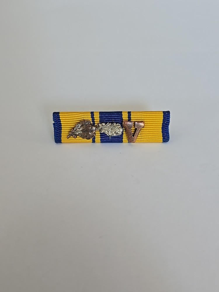 Air Force Commendation Medal- Complete Set-Case Box- Oak Leaf and V Device