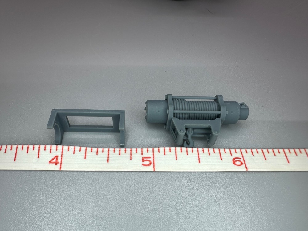 1/24 Scale 4x4 Overlanding Winch