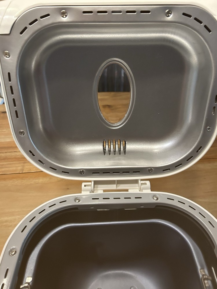 Oster Bread Maker CKSTBR9050