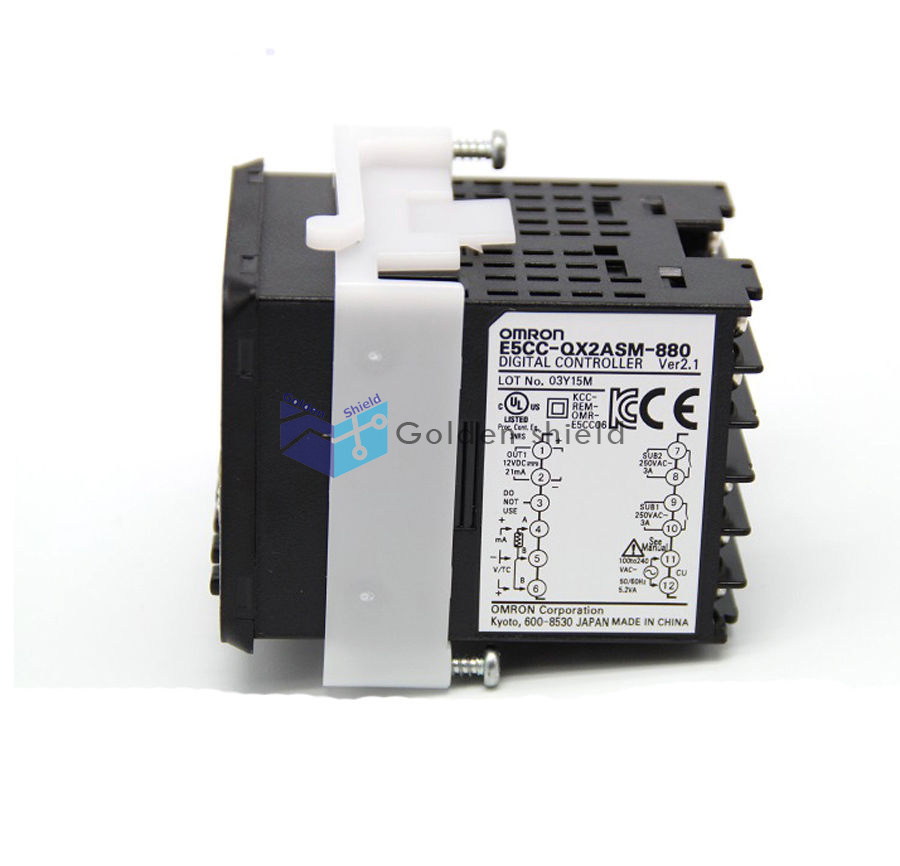 Omron E5CC-QX2ASM-880 Temperature Controller 100-240VAC New #