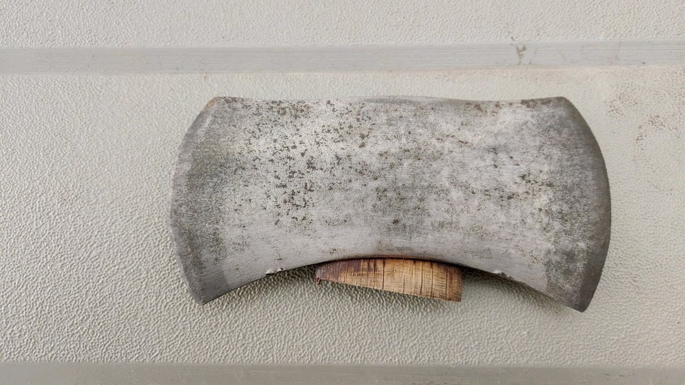 VINTAGE PLUMB DOUBLE BIT AXE HEAD 3 LBS  4 OZ