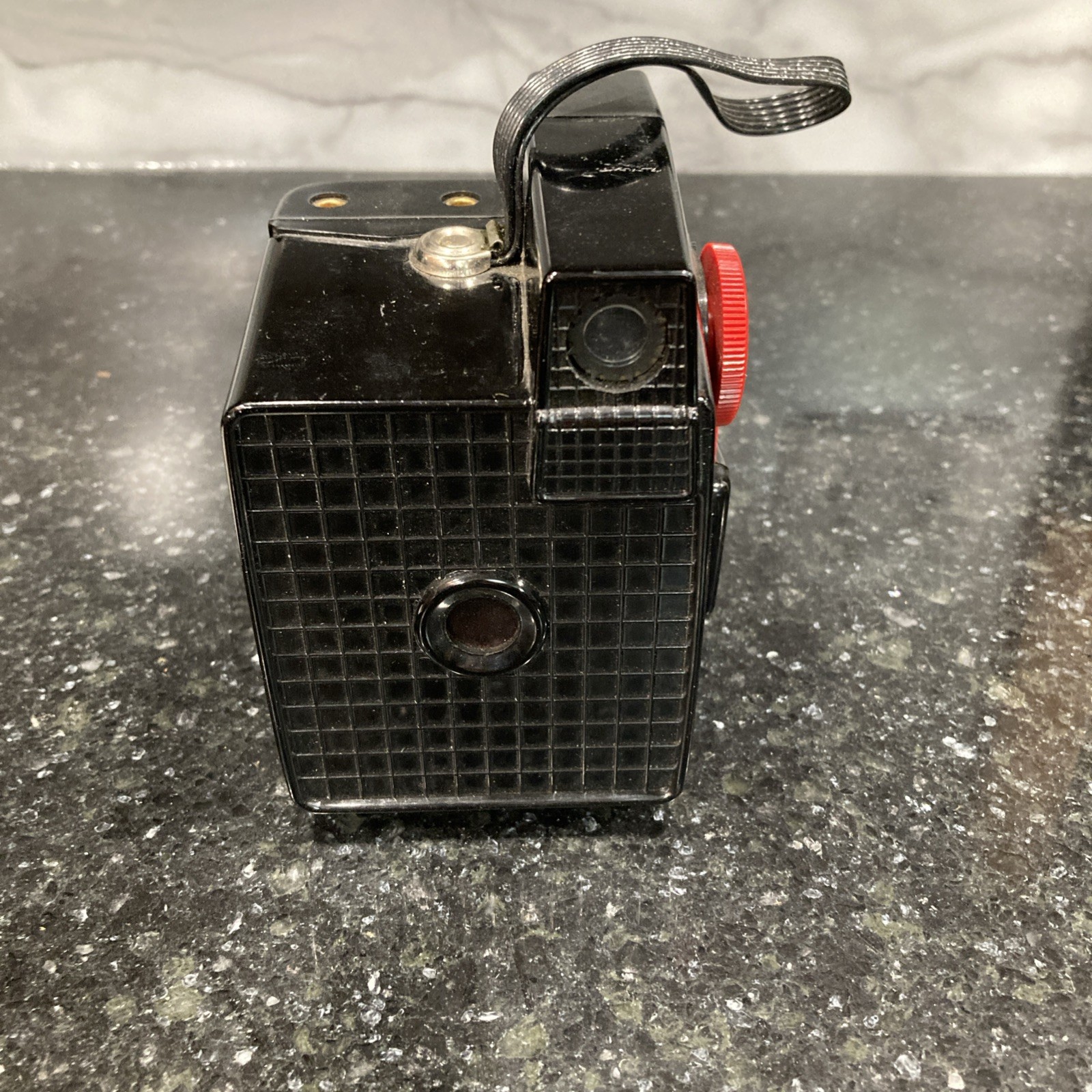 Vintage Imperial Debonair Flash Box Camera With Manual Untested With 4 Bulbs