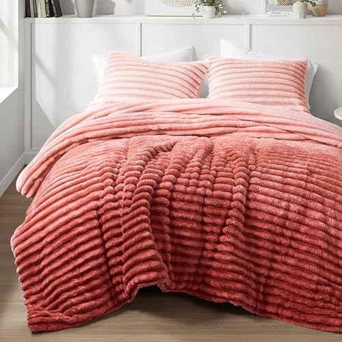 Queen Comforter Set, Plush Bedding, Microfiber Reverse, Full/Queen Blush Ombre