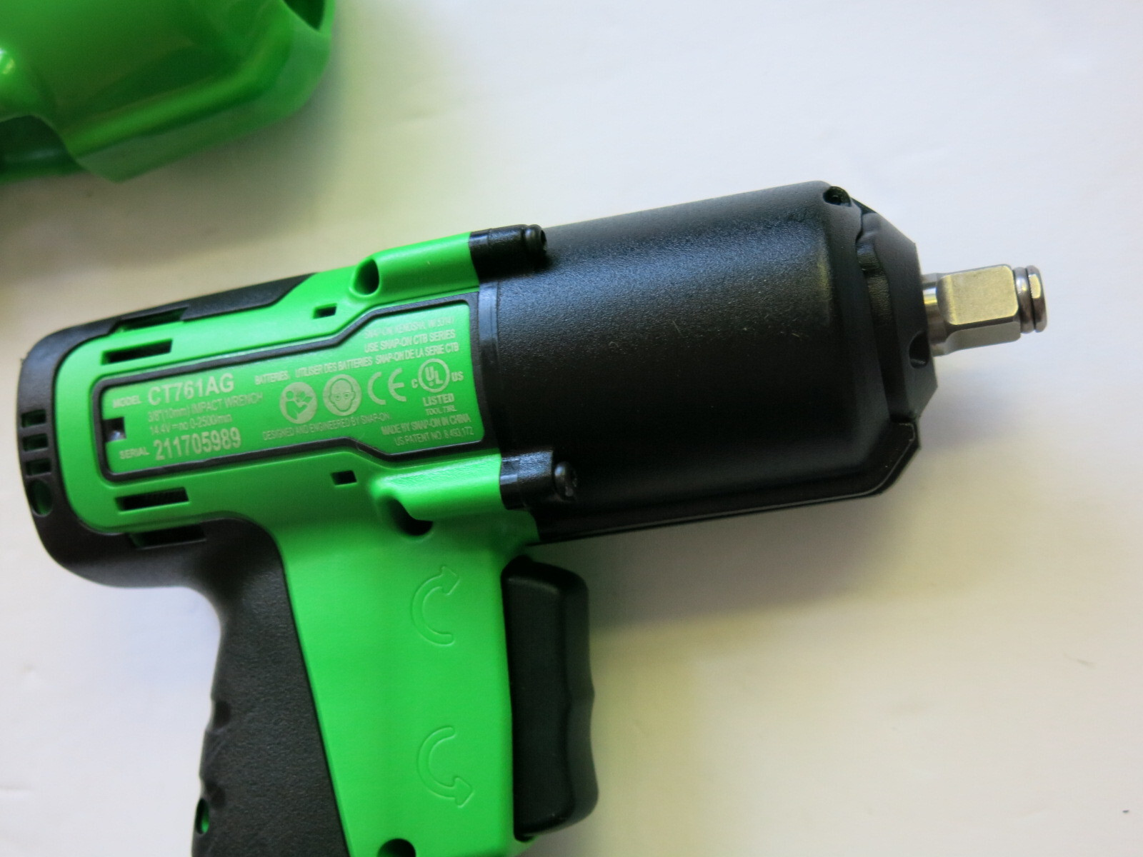 Snap-On CT761 CT761AG Impact Wrench 3/8" 14.4v Cordless Battery & Charger Set