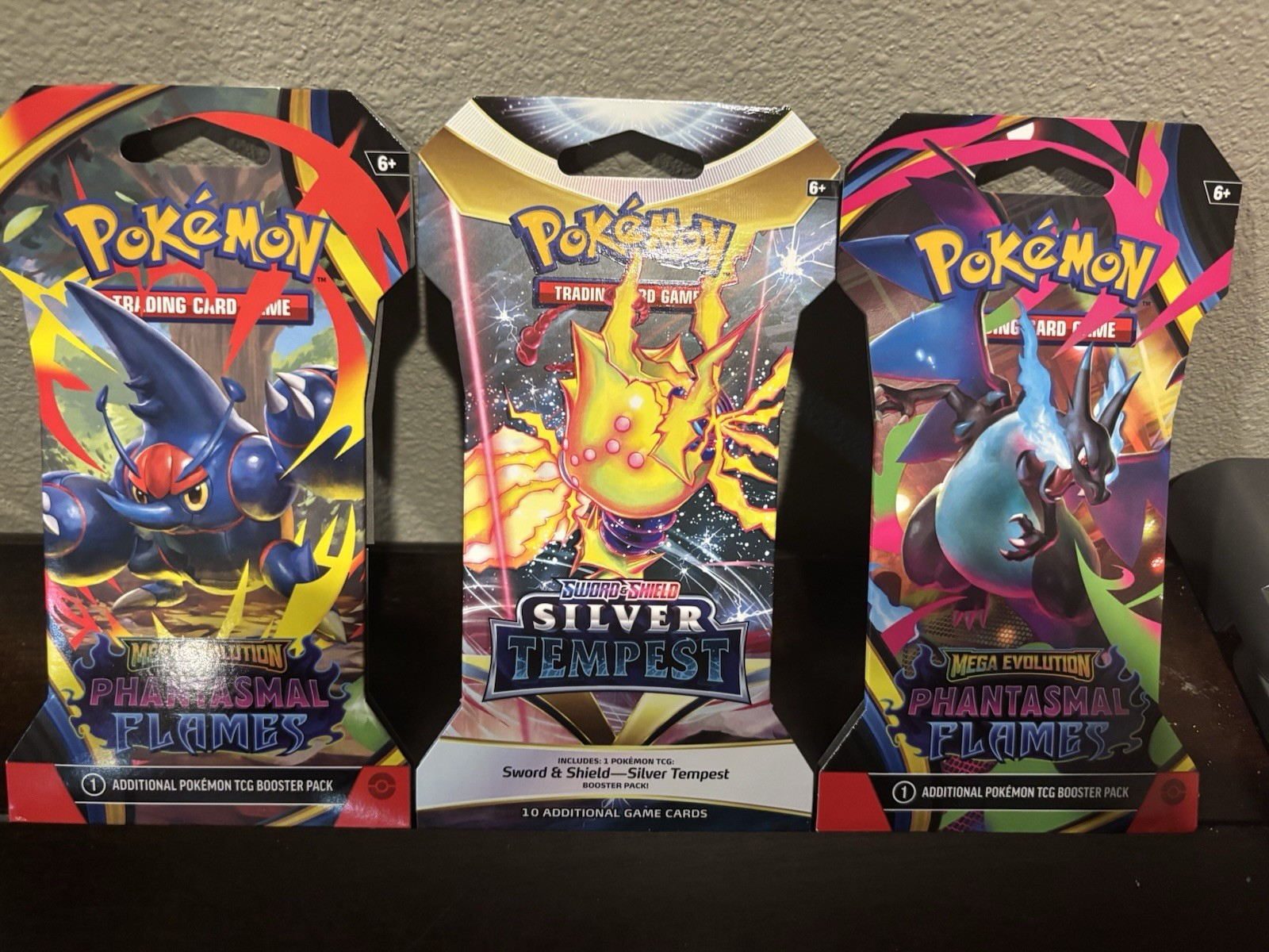 Pokémon-TCG Phantasm Flames Silver Tempest  Sleeved Booster Pack Lot x3